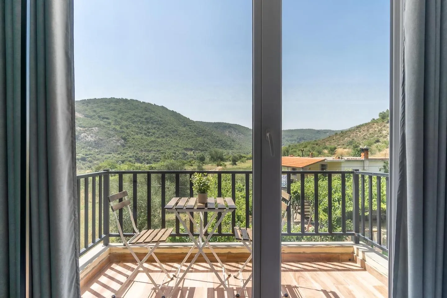 Villa Bujtina Lumo & Pool Përmet
