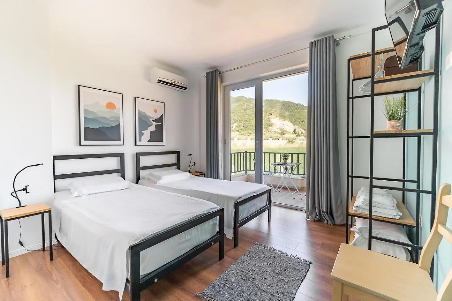 Villa Bujtina Lumo & Pool Përmet Albanien